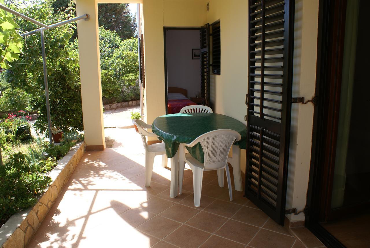 Apartment Ana M Крк Экстерьер фото