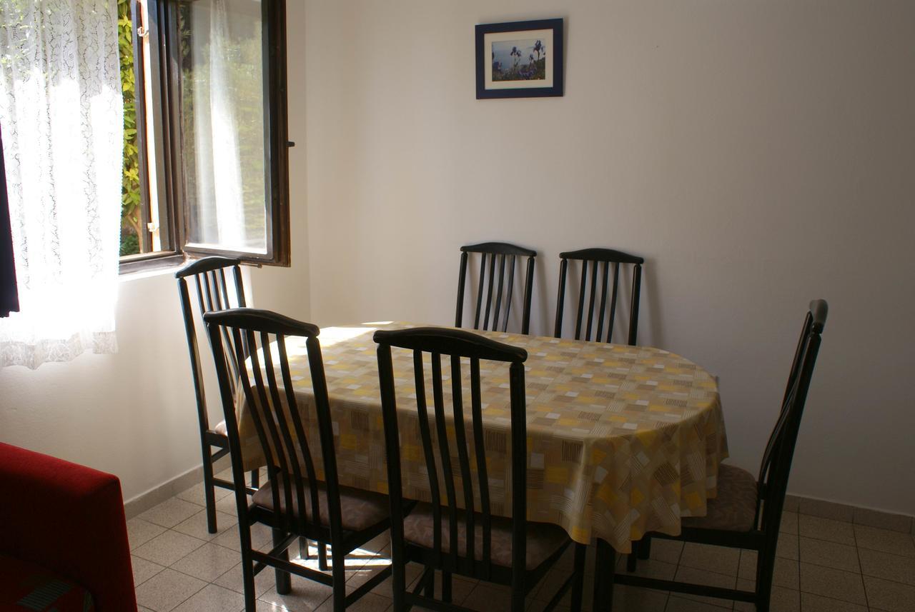Apartment Ana M Крк Экстерьер фото
